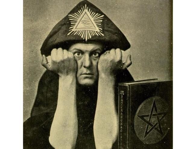 🔮 Алистер Кроули: Откройте Врата К Своему Истинному "Я"! 🔥