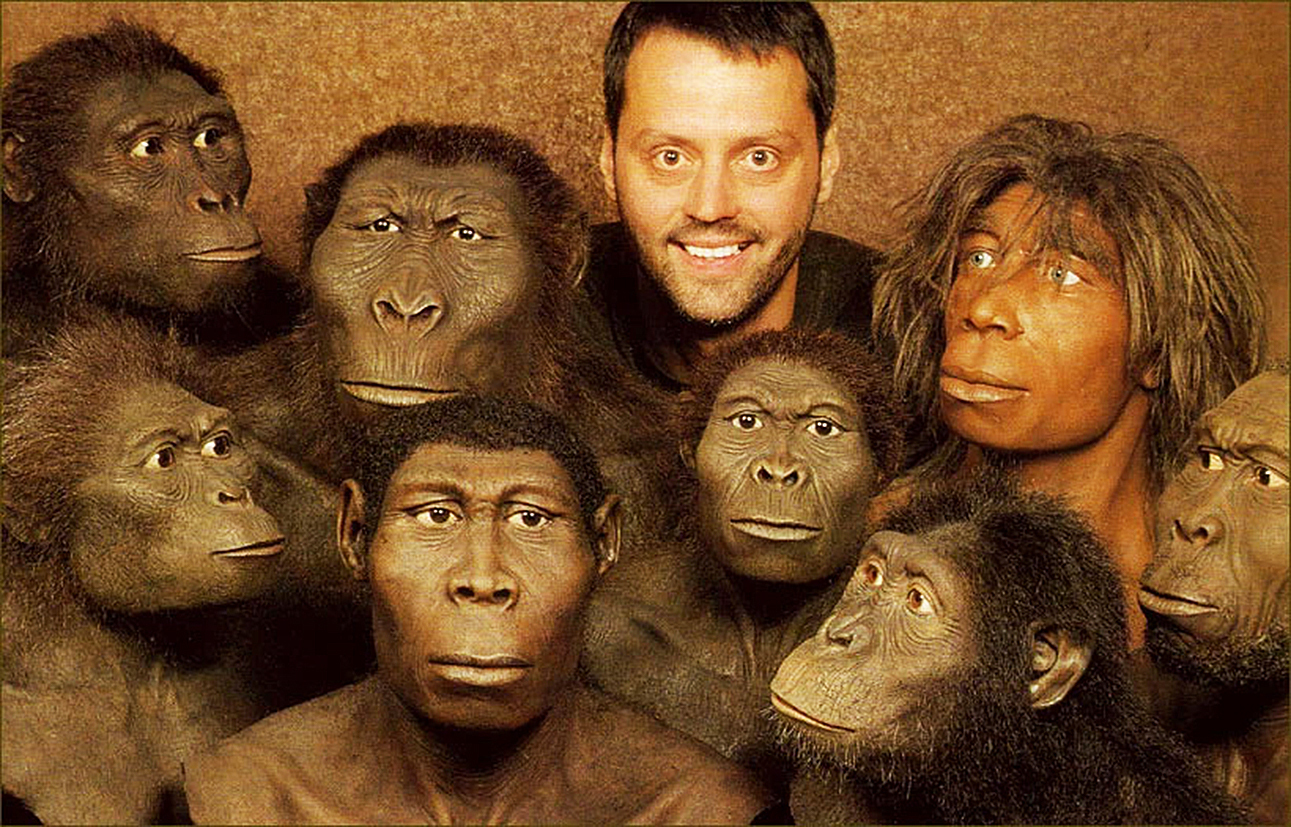 Почему Земля всегда была и остаётся, суть, "плоской", а Солнце вращается вокруг Земли...