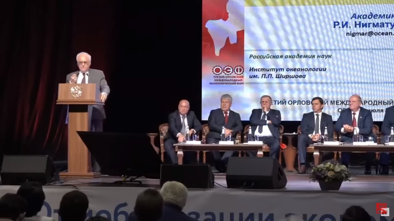 Народ живёт от зарплаты до зарплаты, 75% населения страны являются бедными, интересные итоги правления Путина от уважаемого академика