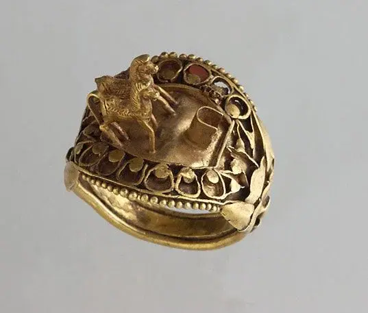 Загадка кольца Рамзеса...