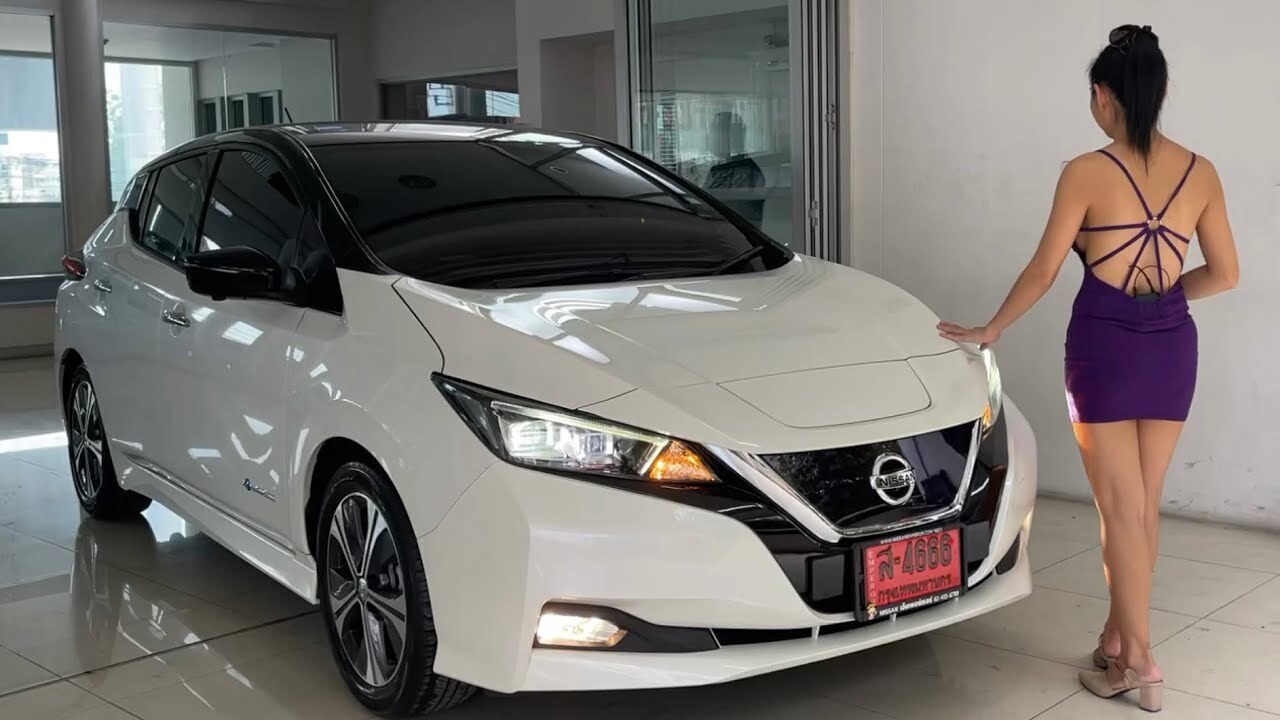 Манера Электромобилей Nissan Leaf.