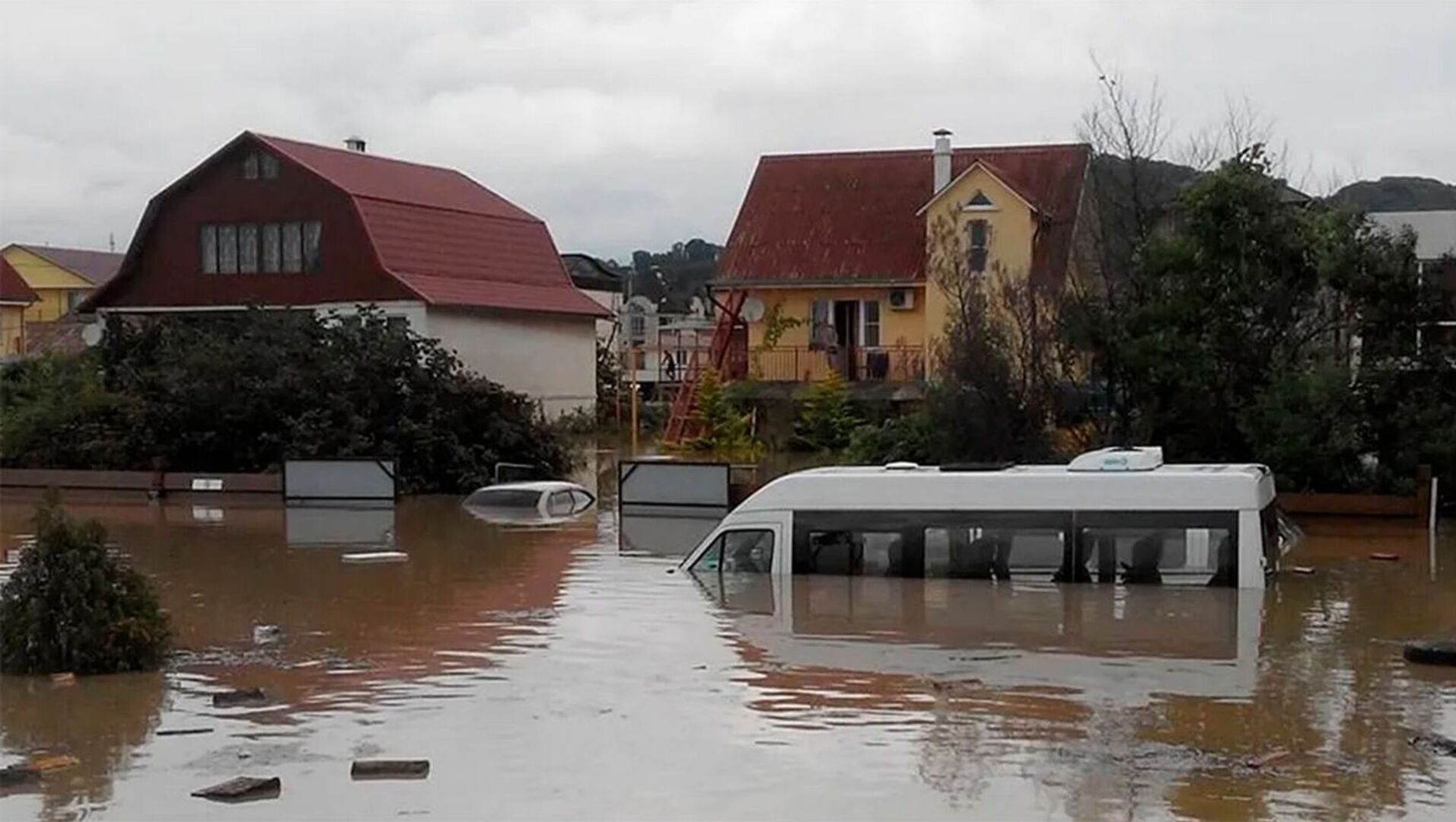 В Адлере бушуют дожди.