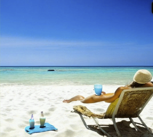 Отдых на пляже и отчего на море появляются волны?