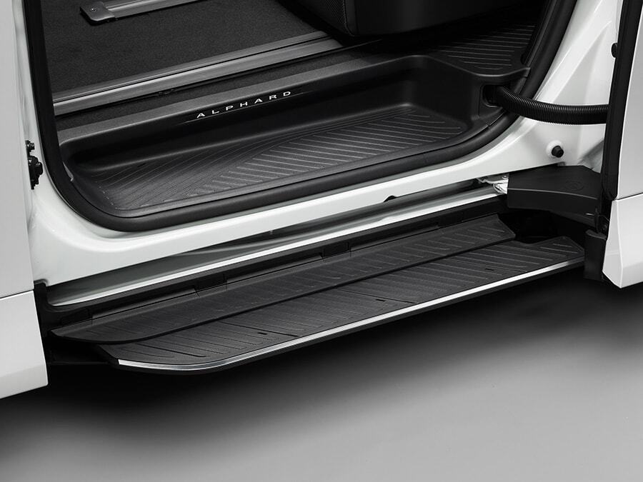 21 июня 2023 г. Toyota запускает в Японии совершенно новые модели Alphard и Vellfire