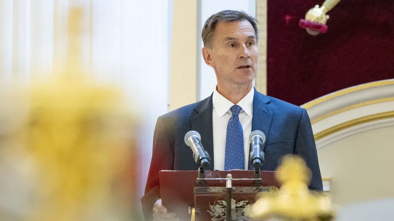 Великобритания делает ставку на эту дойную корову на 3 триллиона долларов, чтобы оживить свою экономику.