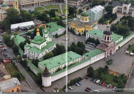 Старинные монастыри в Москве.