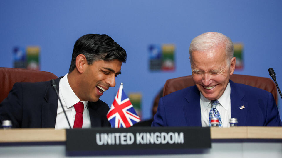 Байден вновь стал объектом шуток и анекдотов