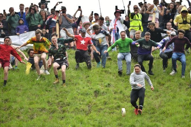 Необычные праздники, отмечаемые в разных уголках мира.