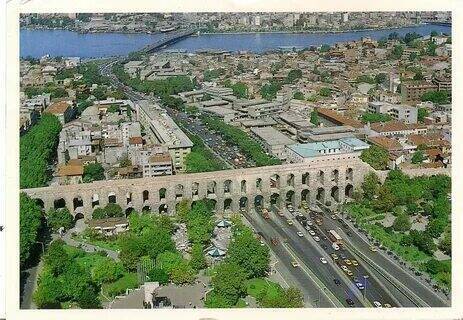 Акведук Валента в Стамбуле.