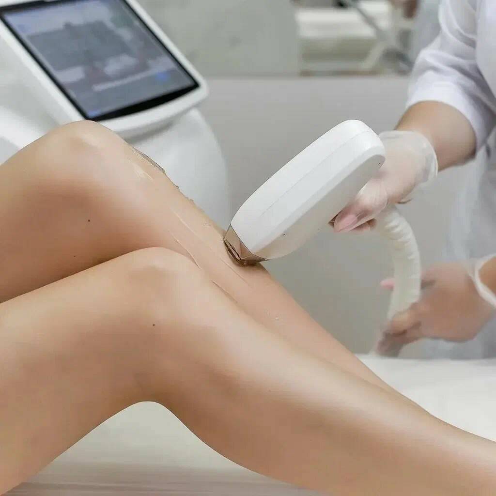 Как девушкам избавиться от нежелательных волос ?