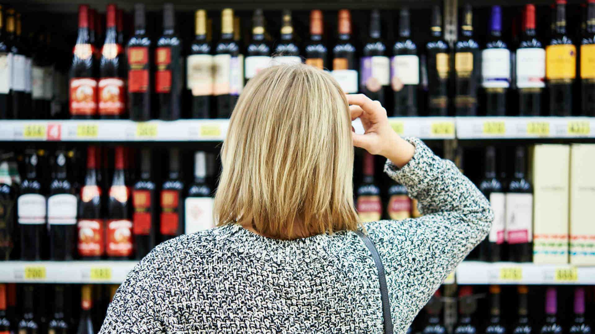 Запретить продавать алкоголь в супермаркетах - новая инициатива депутатов Госдумы РФ. Не там копаете, господа!