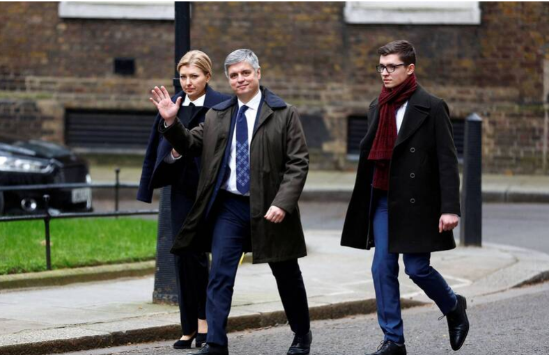 Посла Украины в Великобритании уволили за критику Зеленского за излишнюю резкость