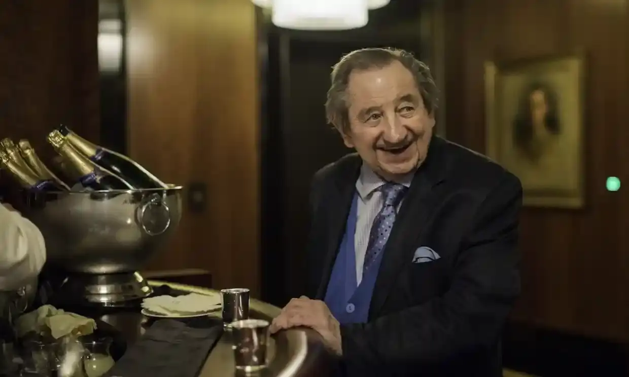 «Оливье мне завидовал»: пионеру телевизионной драмы Дереку Грейнджеру исполнилось 100 лет