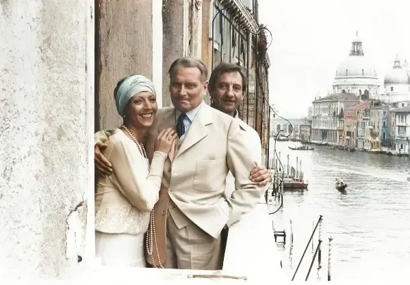 «Оливье мне завидовал»: пионеру телевизионной драмы Дереку Грейнджеру исполнилось 100 лет