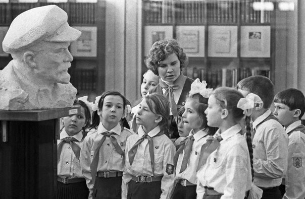 Детский пионерский лагерь СССР