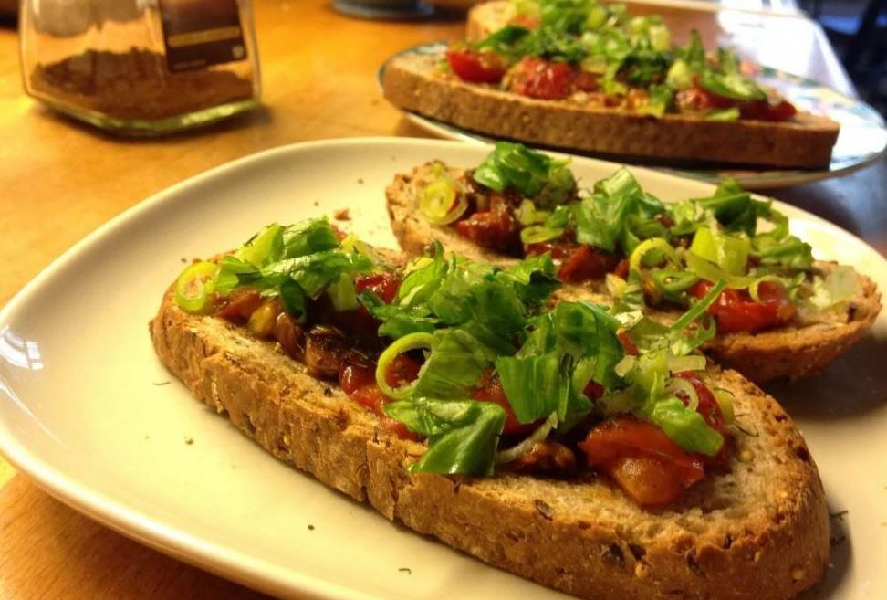 Закуска На Стол Быстро и Недорого: Ароматная Брускетта с Помидорами - Лёгкая Итальянская Закуска