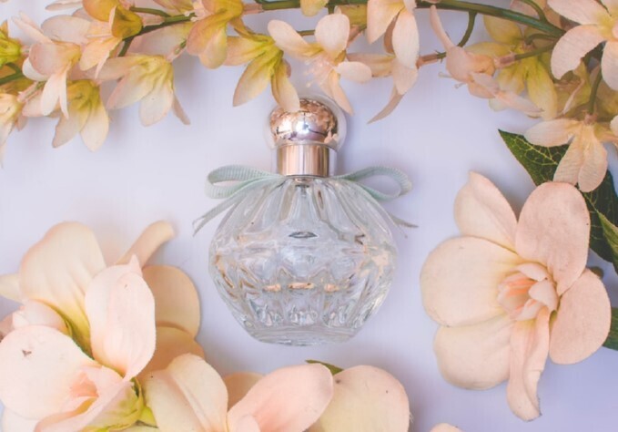 Аромат, который может вас убить: как распознать подделку в парфюмерии и не купить мочу вместо духов!