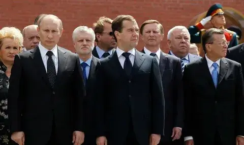 «Современная Россия не есть идеологически антипод Запада!»: почему Высшая правящая элита России — это элита буржуазная? Мнение автора