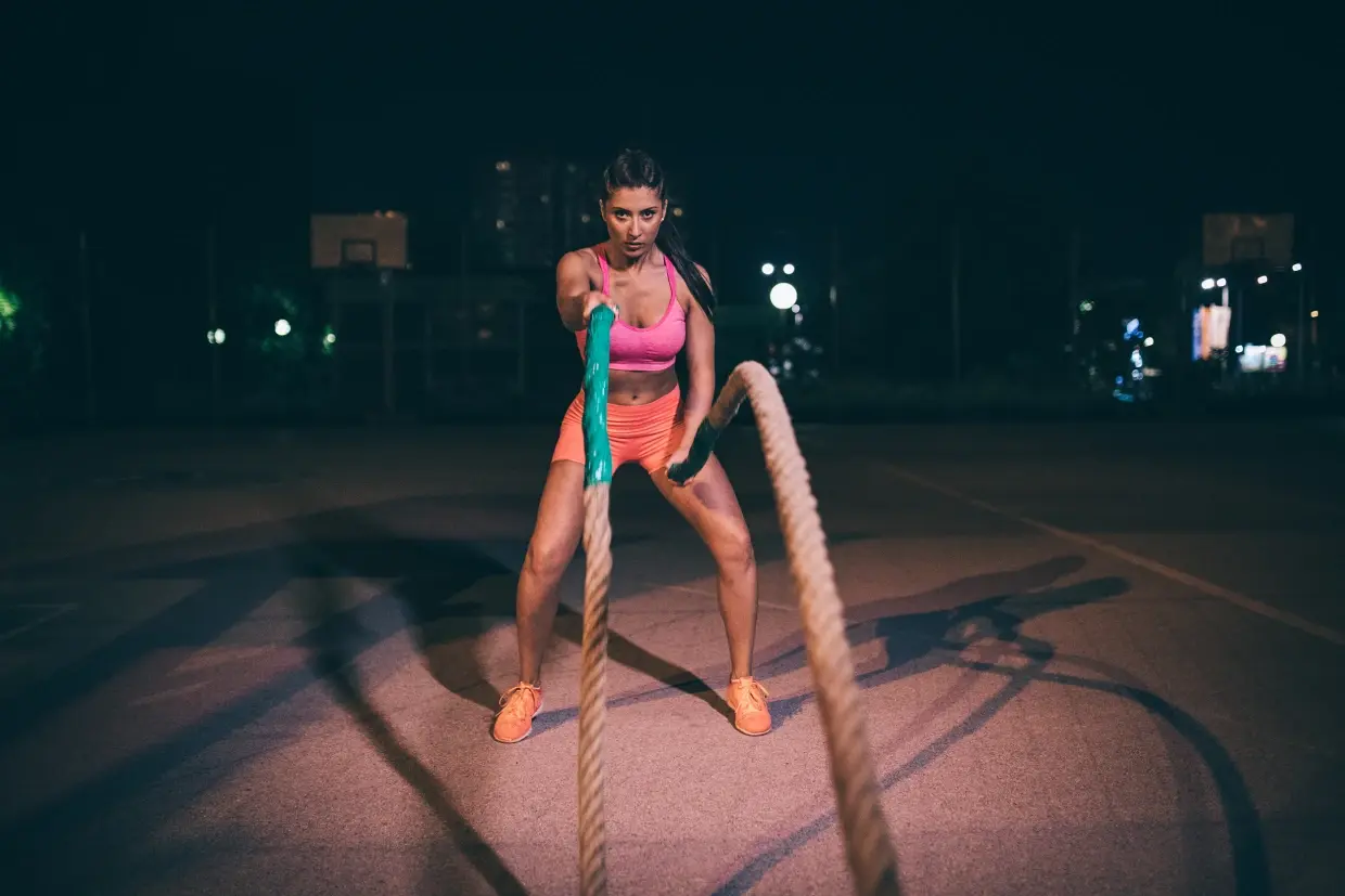 Популярность силовых тренировок резко возросла. Исследования показывают, что они приносят особую пользу для здоровья.