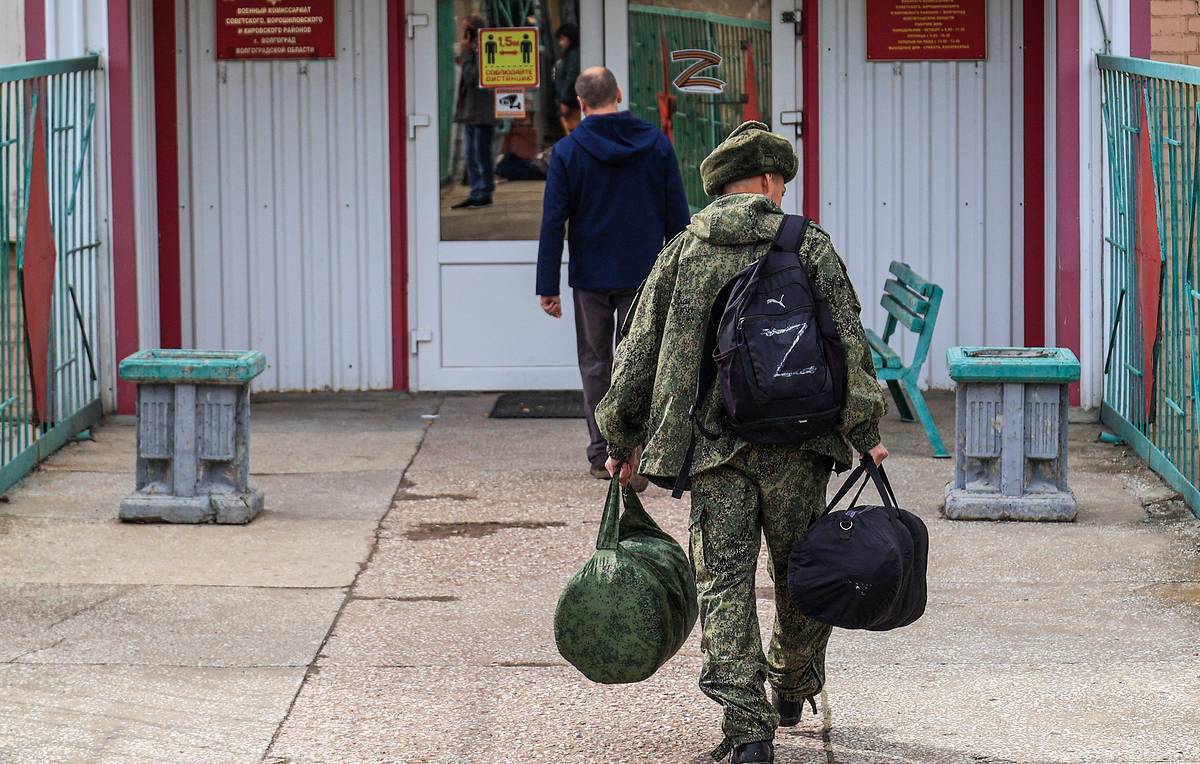 Госдума приняла поправку о штрафах до 30 тыс. рублей за неявку по повестке в военкомат