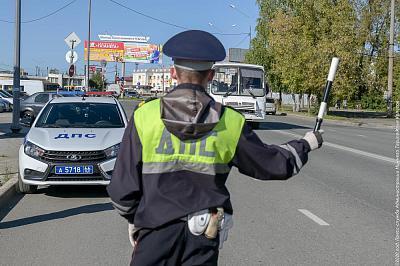 Теперь езда без водительских прав будет грозить штрафом в 100 тыс.руб. А как сейчас?