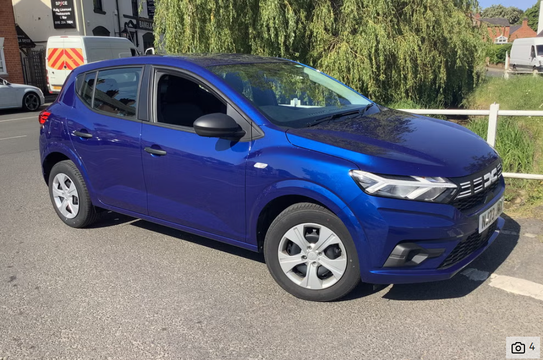 Dacia Sandero: достойный, приятный вариант для людей с ограниченным бюджетом