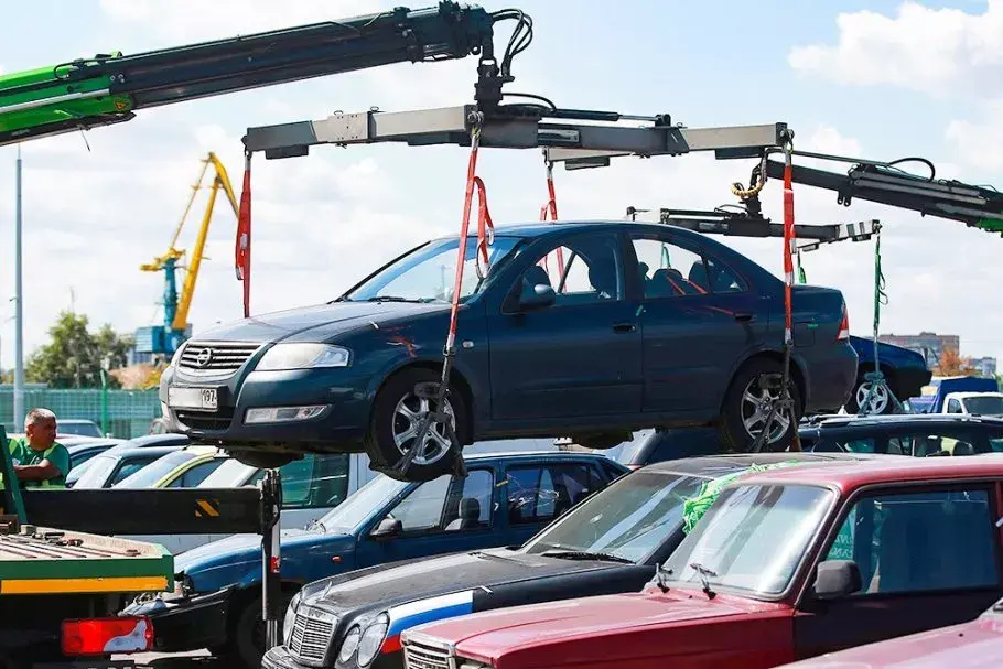 Конфискация автомобиля у пьяного не освобождает водителя от выплаты кредита