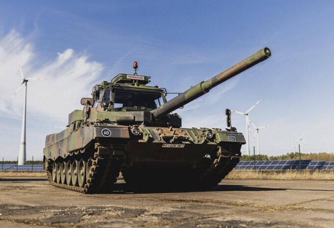 Танки Leopard возвращаются на фронт: Украина теперь манит поставщиков логистическими центрами
