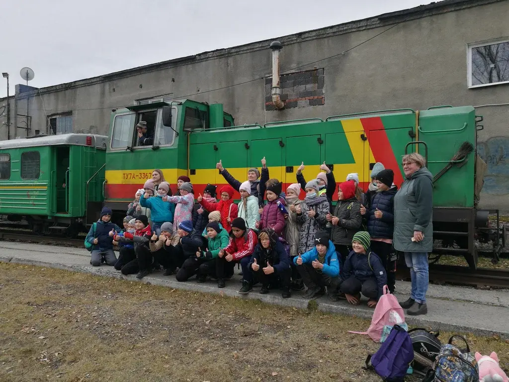 Алапаевская узкоколейная железная дорога была нужна...