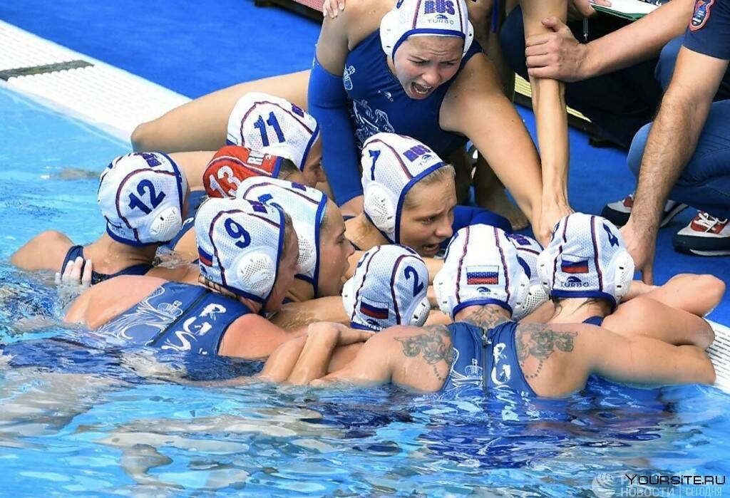 Игра водное поло: мужская и женская версии