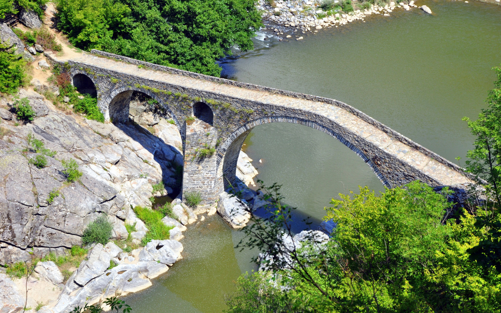 Какие мосты называют дьявольскими: невероятные старинные мосты