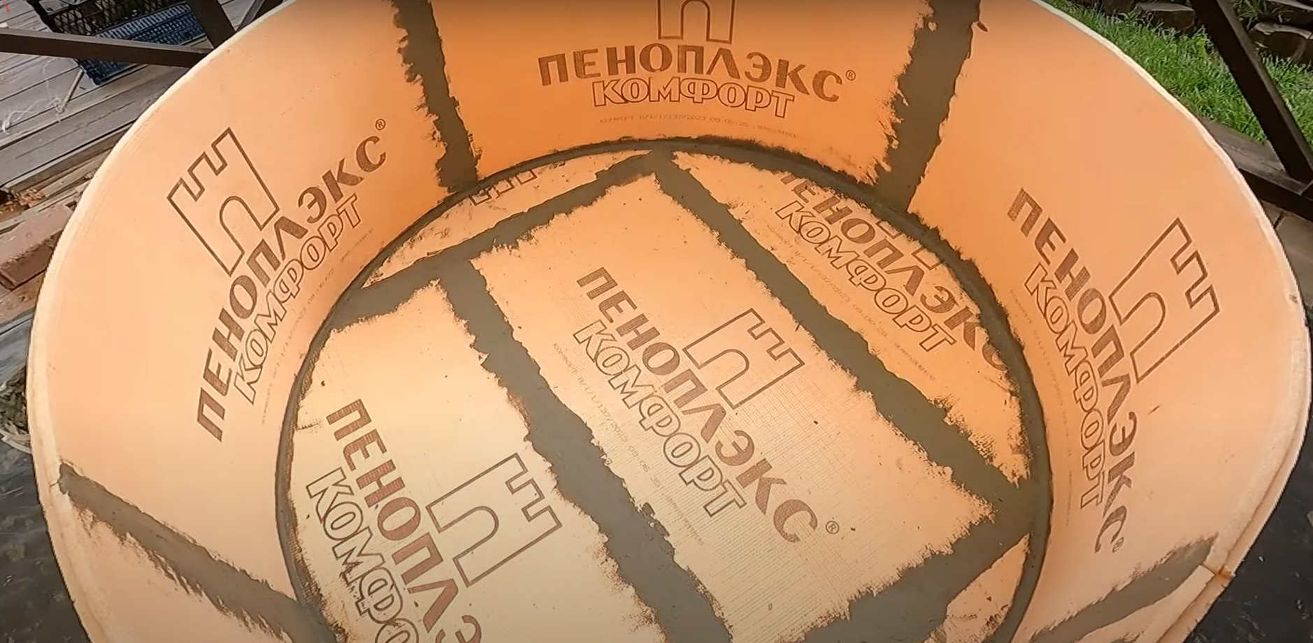 Творческий шедевр летнего отдыха: "Как создать бассейн из пеноплекса без арматуры"