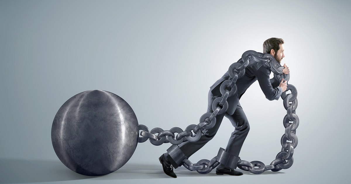 "Седина в бороду, бес в ребро", Или к чему приводят роковые знакомства и жизнь не по средствам?