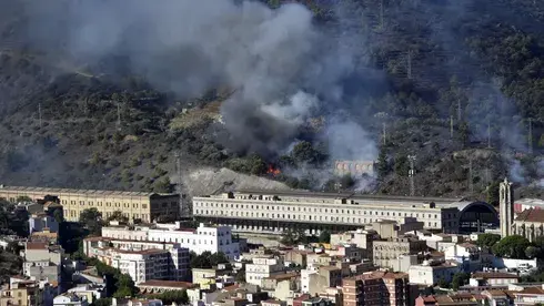 Пожар на границе Франции и Испании: эвакуировано более 130 человек