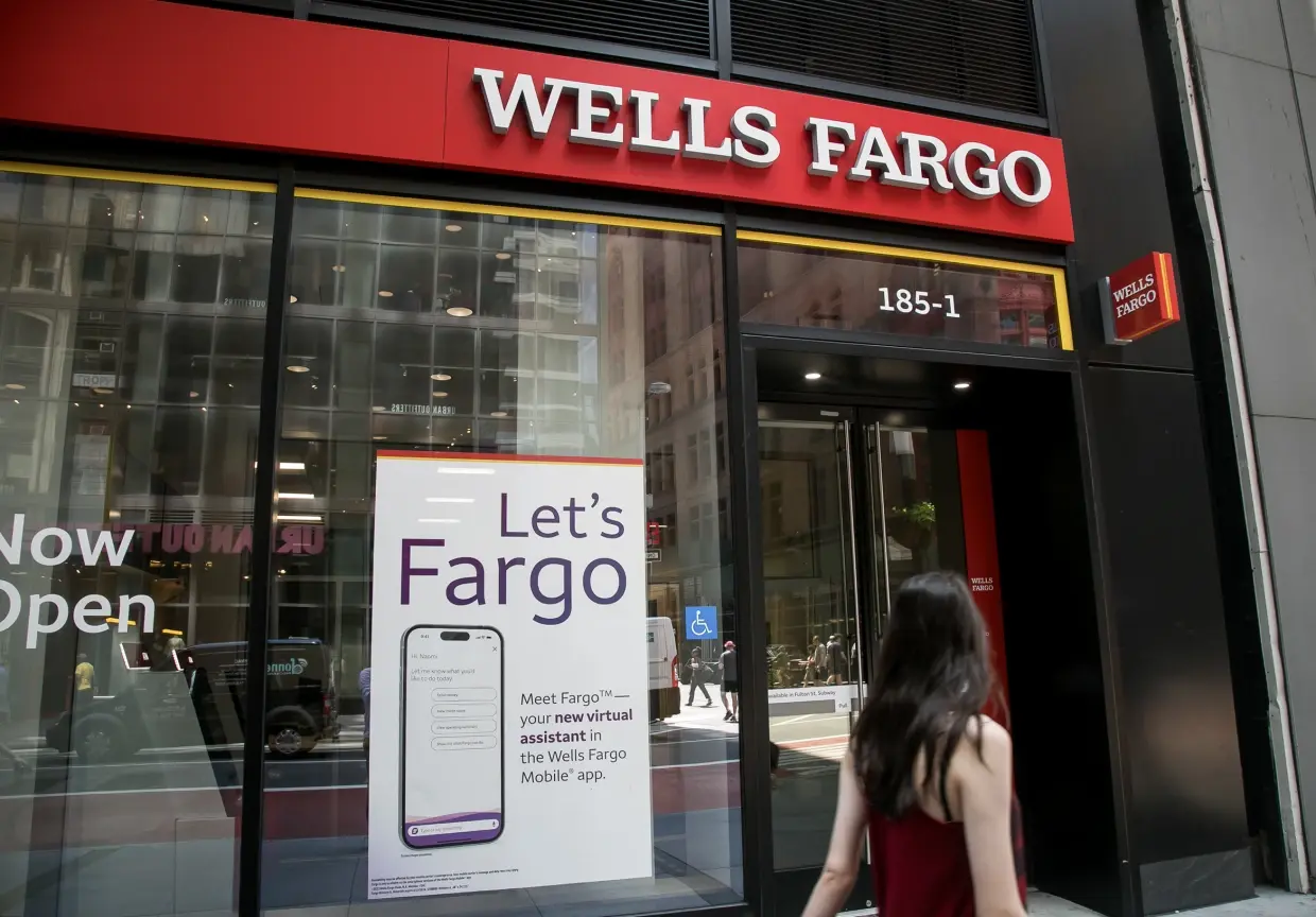 "Отчаяние клиентов Wells Fargo: Депозиты с их счетов исчезают без следа"