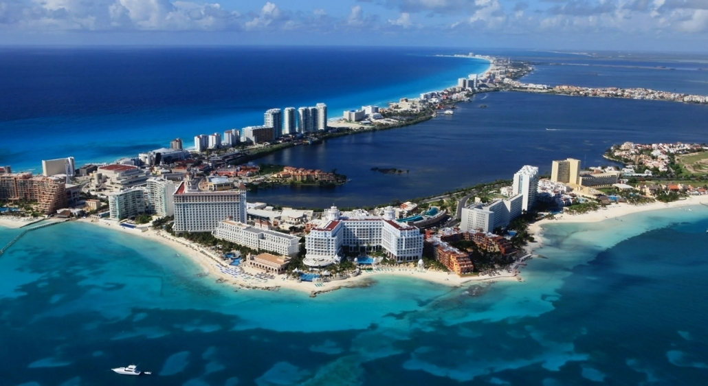 "Души Медными Крыльями: Историческое путешествие по столетиям Мексики"