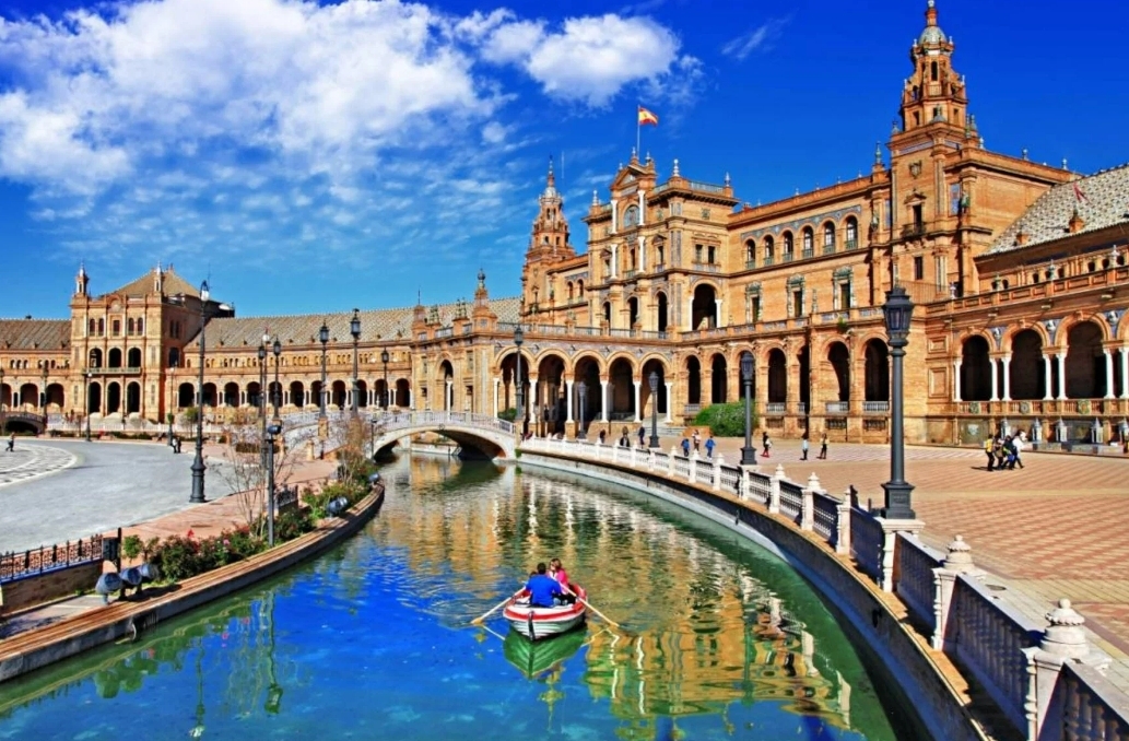 "Подвиги и великолепие: Запредельная история Испании"