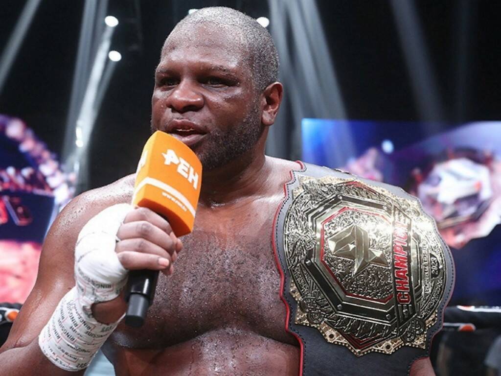 Возможно новый гражданин России - боксёр Кевин Владимирович Джонсон