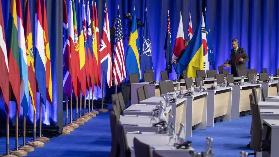 Кандидат в Сенат США Сэйр критикует НАТО как "ископаемое" и ставит под сомнение ее актуальность