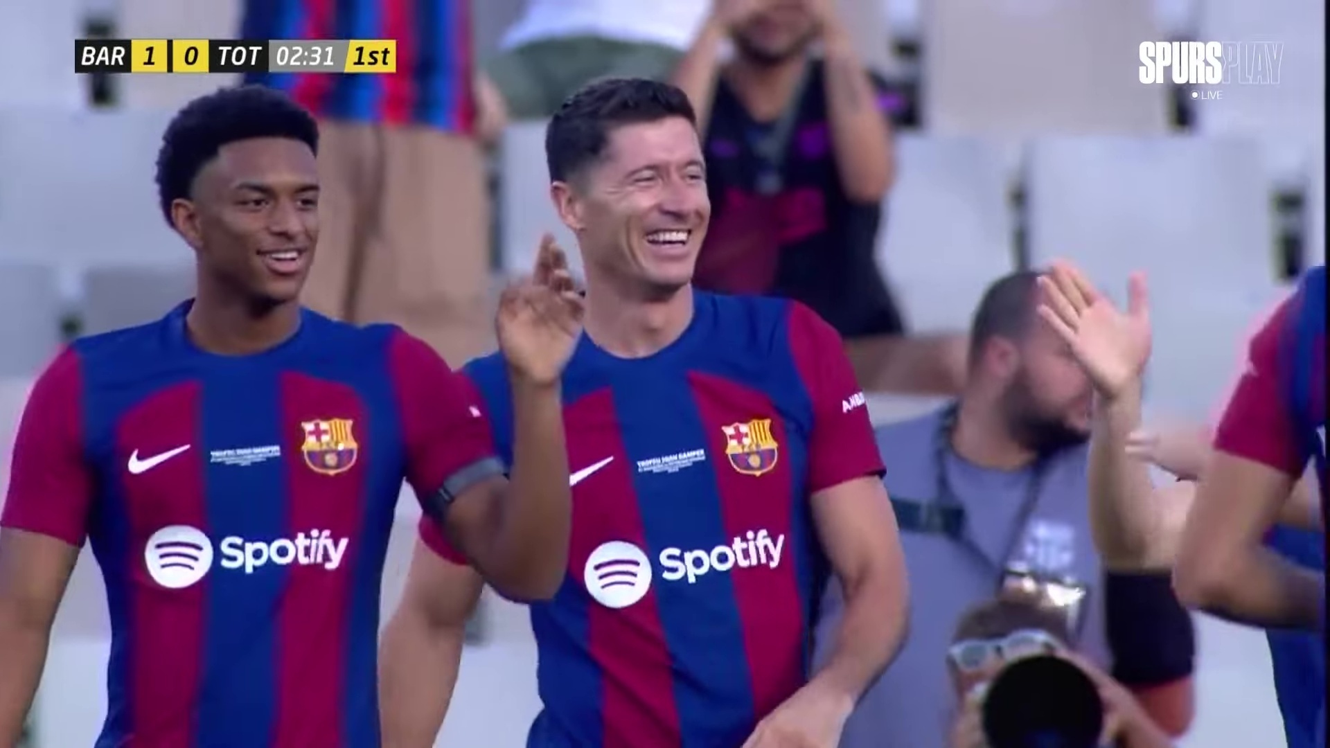 Странный трофей и новая звёздочка "Барселоны"