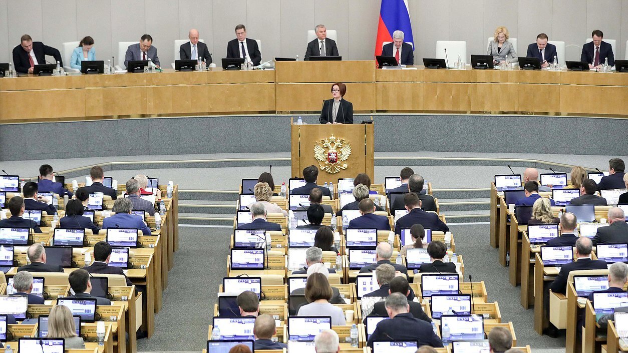 Эльвира Сахипзадовна Набиуллина. Вы только вдумайтесь, что о ней пишут западные СМИ