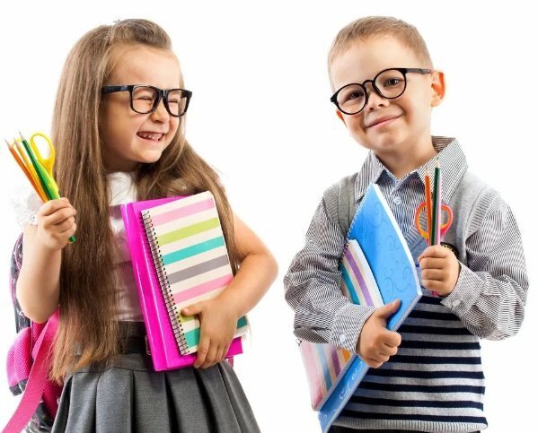 "12 ключевых этапов: Как готовить ребенка к школе первого сентября"