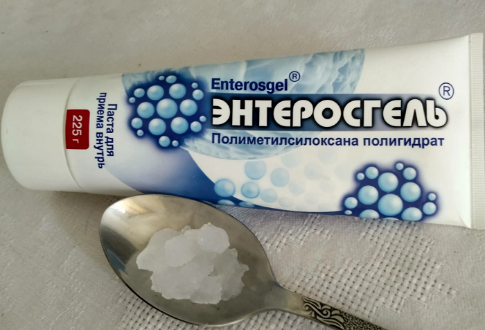 Почему можно отравиться арбузом? И что делать, как оказать помощь?