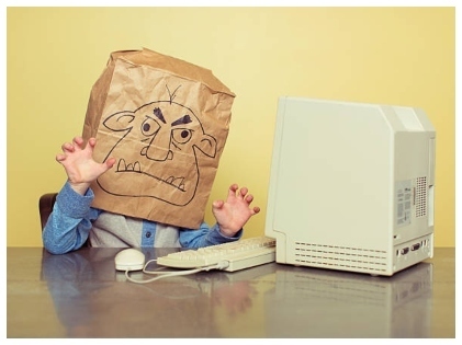 Как бороться с онлайн-издевательствами и анонимными троллями