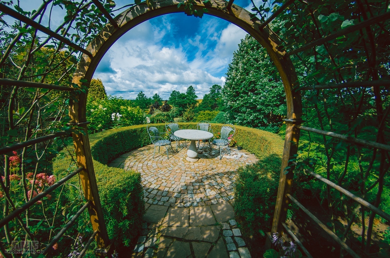 Усадьба Ореховно: французский сад, грот для отдыха и другие достопримечательности открыты для посещения туристов.