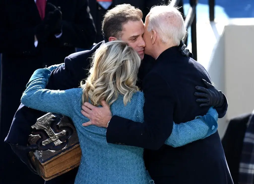 Хронология жизни и юридических проблем Хантера Байдена!!!