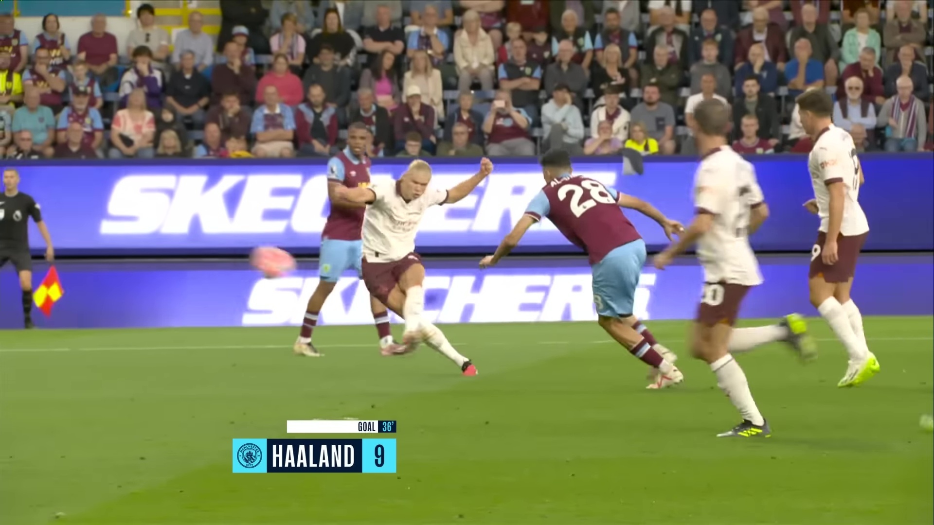 Английская Премьер-лига стартовала. Манчестер Сити начал с победы над командой, возглавляемой бывшим капитаном клуба