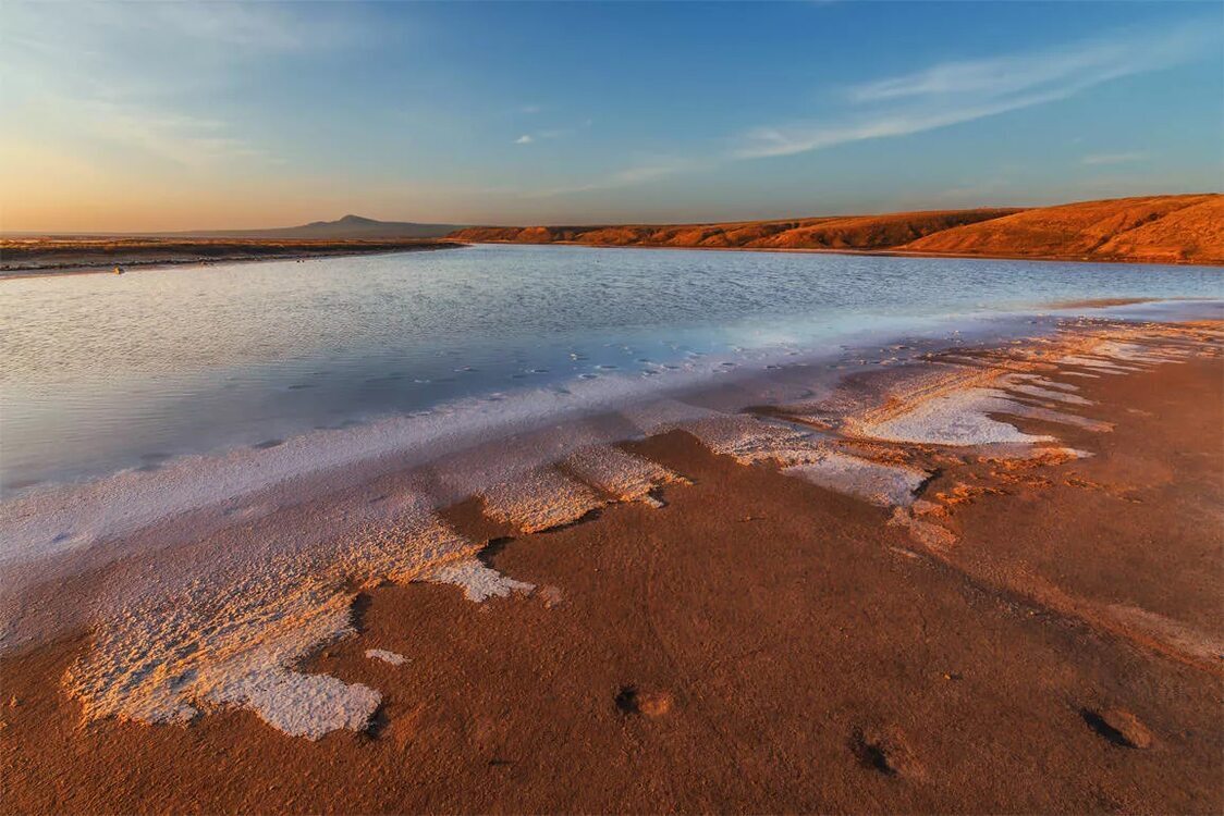 Backpage Lake