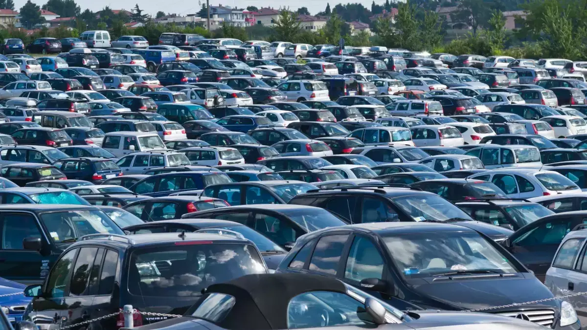 Дисбаланс и прозрачность: кто контролирует вторичный рынок автомобилей в России