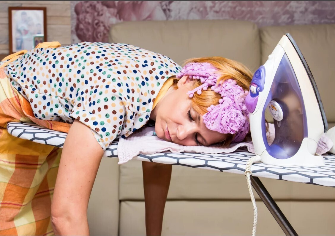 Считается, что работа от слова «раб», на самом деле, не совсем так